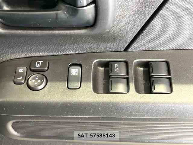 Suzuki WAGON R 2018-12 8221087-6