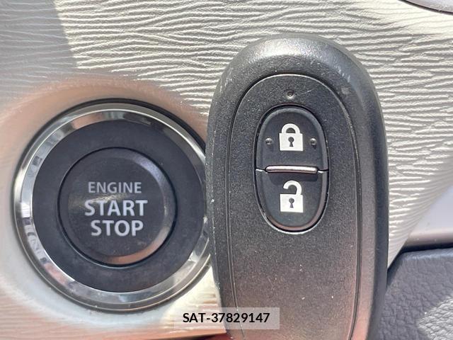 Suzuki WAGON R 2015-07 8221193-6