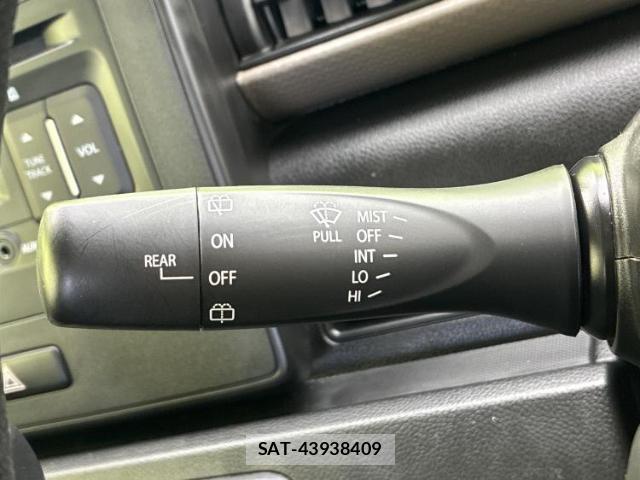 Suzuki WAGON R 2023-10 8222351-12