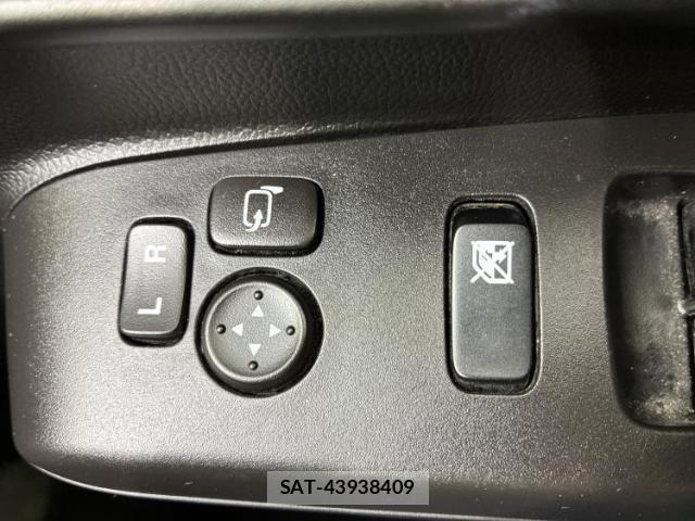 Suzuki WAGON R 2023-10 8222351-17