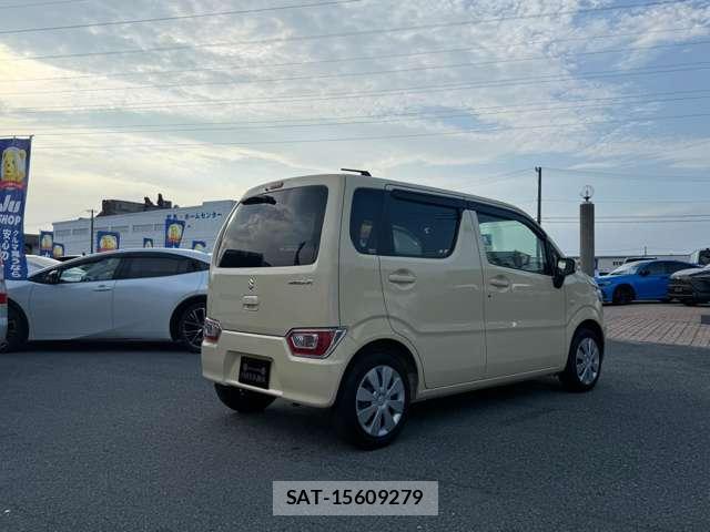Suzuki WAGON R 2021-06 8223310-7