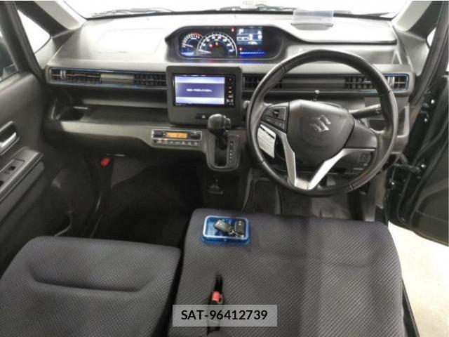 Suzuki WAGON R 2020-11 8223621-2