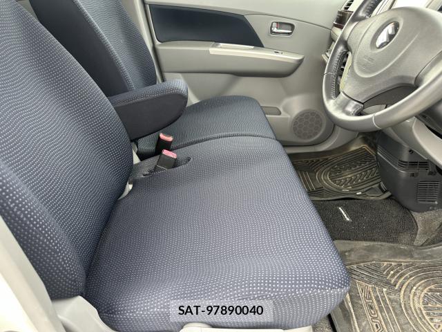 Suzuki WAGON R 2008-06 8224436-16