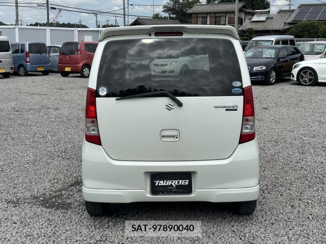 Suzuki WAGON R 2008-06 8224436-3