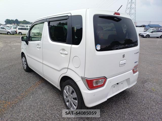 Suzuki WAGON R 2021-07 8225000-4