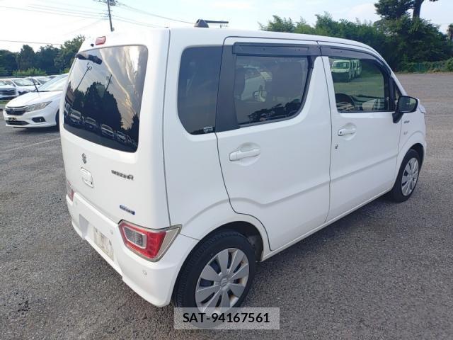 Suzuki WAGON R 2021-07 8225010-2