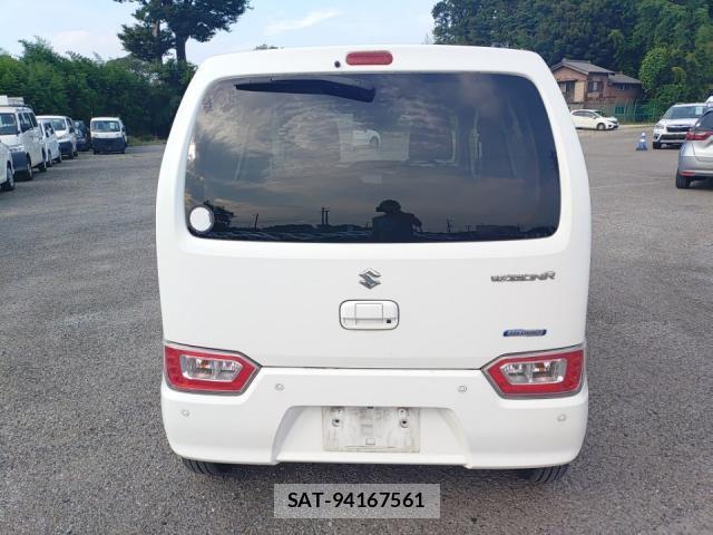 Suzuki WAGON R 2021-07 8225010-3