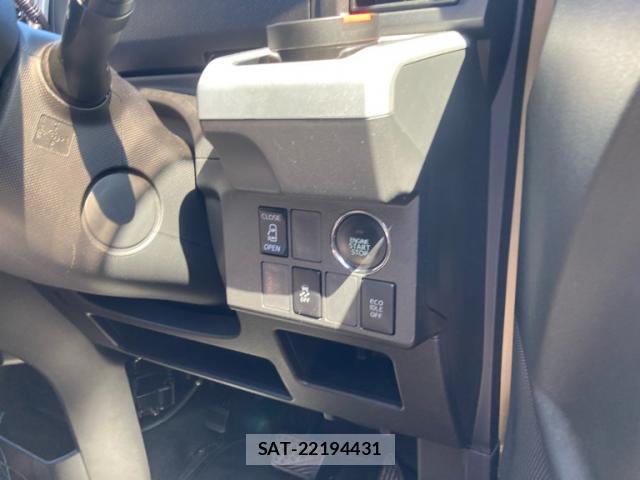 Daihatsu WAKE 2015-02 8219663-3