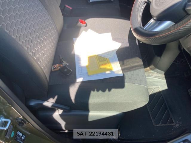 Daihatsu WAKE 2015-02 8219663-4