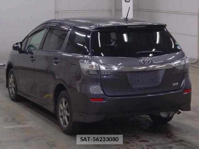 Toyota WISH 2013-07 8217531-1