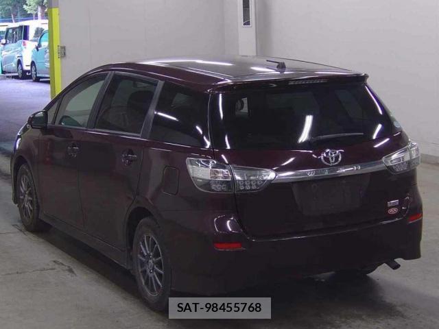 Toyota WISH 2014-07 8217750-1