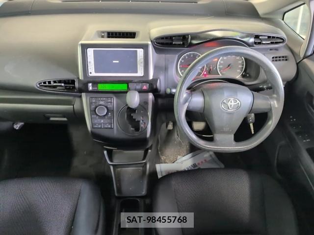 Toyota WISH 2014-07 8217750-2