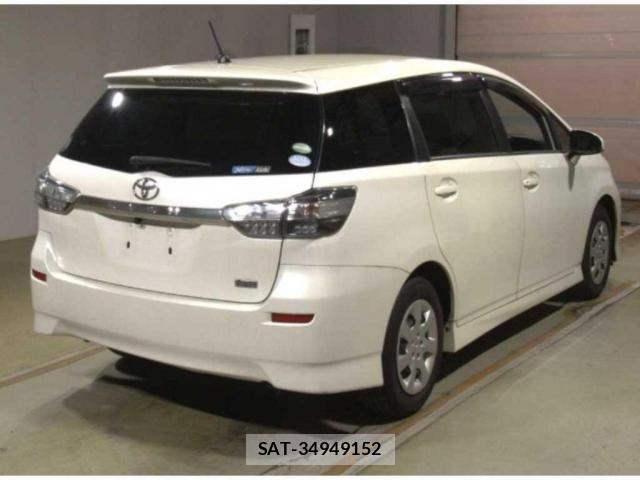 Toyota WISH 2017-05 8217772-1