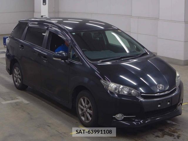 Toyota WISH 2016-04 8217792-3