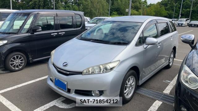 Toyota WISH 2014-05 8219596-0