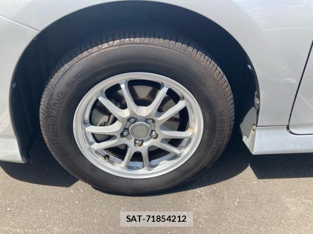 Toyota WISH 2014-05 8219596-10