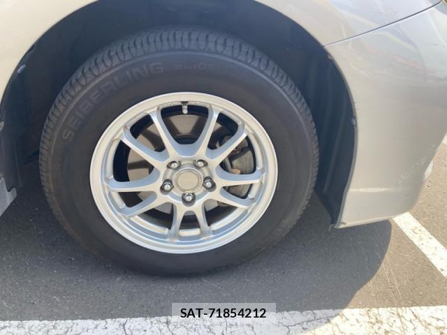 Toyota WISH 2014-05 8219596-11