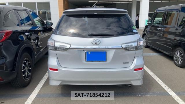 Toyota WISH 2014-05 8219596-13
