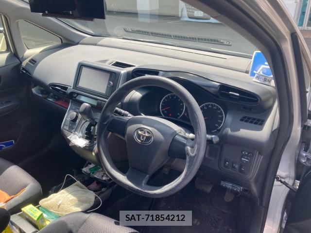 Toyota WISH 2014-05 8219596-19