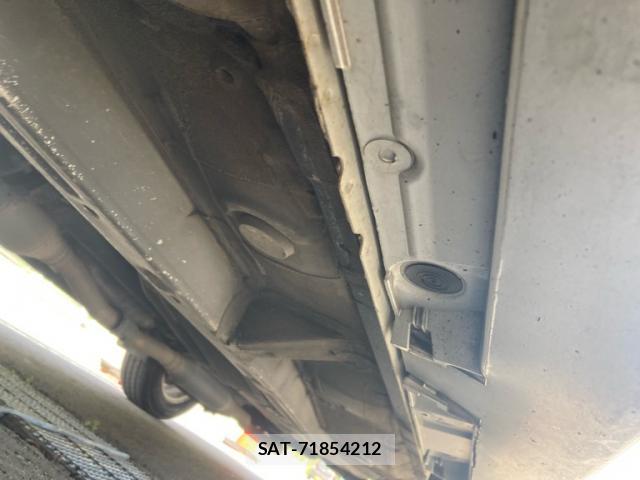 Toyota WISH 2014-05 8219596-5