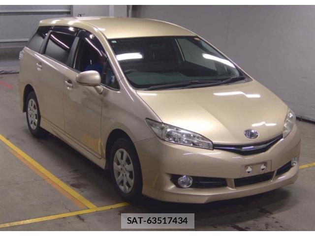 Toyota WISH 2015-12 8222564-5