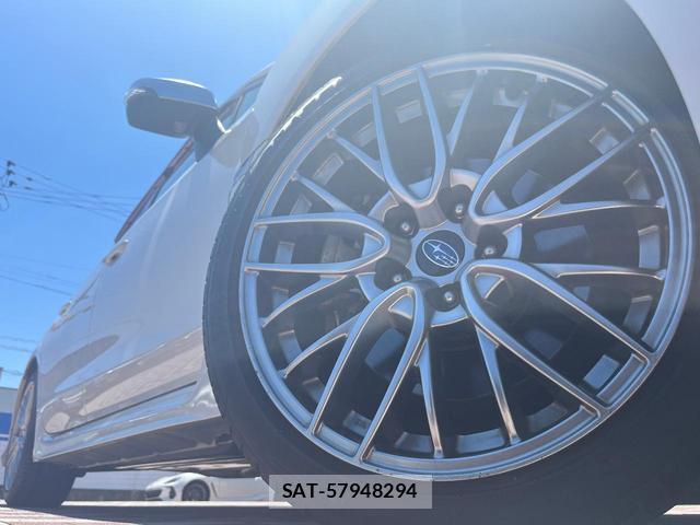 Subaru WRX S4 2015-08 8220683-2