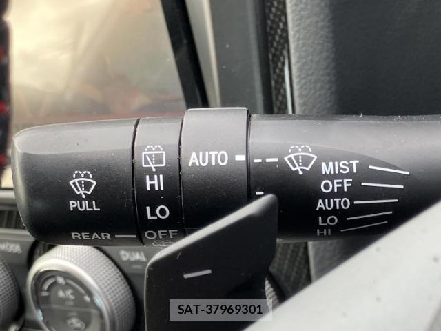 Subaru WRX S4 2015-09 8225198-16