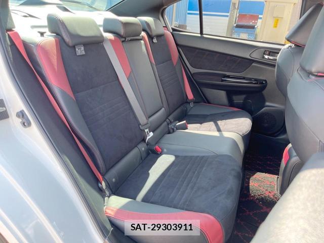 Subaru WRX STI 2017-08 8220661-10