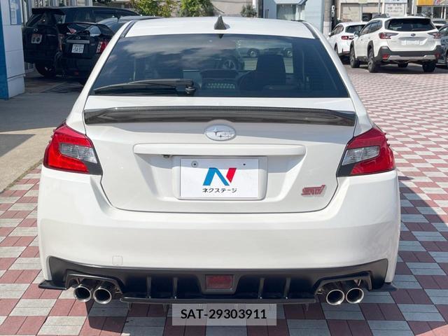 Subaru WRX STI 2017-08 8220661-14