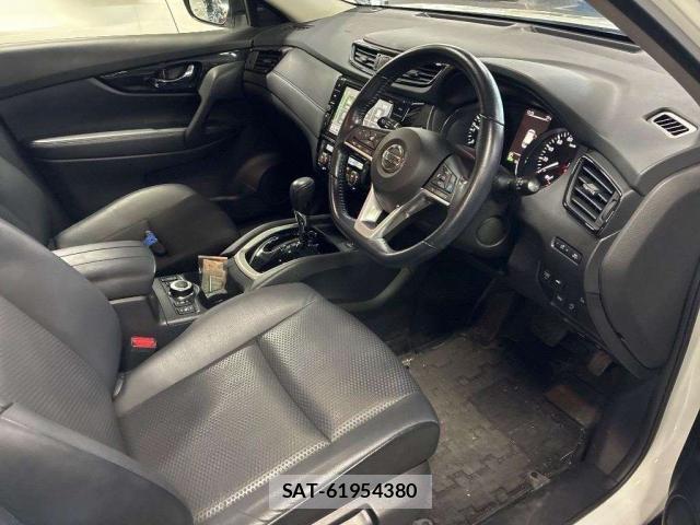 Nissan X-TRAIL 2020-02 8216403-3