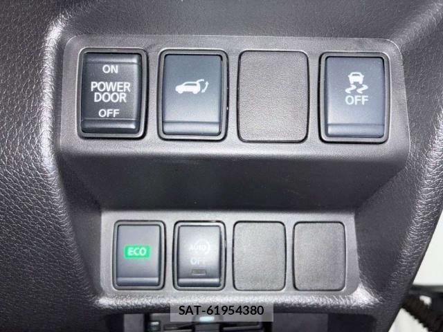 Nissan X-TRAIL 2020-02 8216403-5