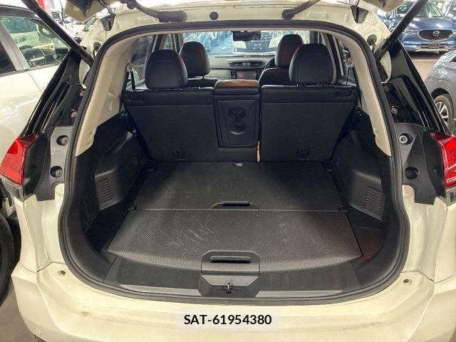 Nissan X-TRAIL 2020-02 8216403-9