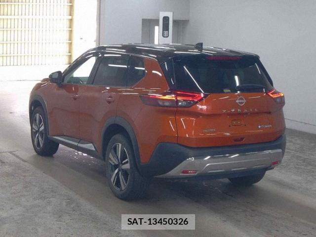 Nissan X-TRAIL 2023-02 8216414-1