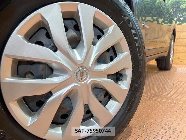 Nissan X-TRAIL 2016-02 8216782-12