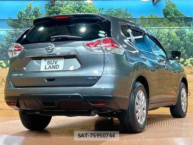 Nissan X-TRAIL 2016-02 8216782-16