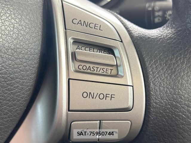 Nissan X-TRAIL 2016-02 8216782-4