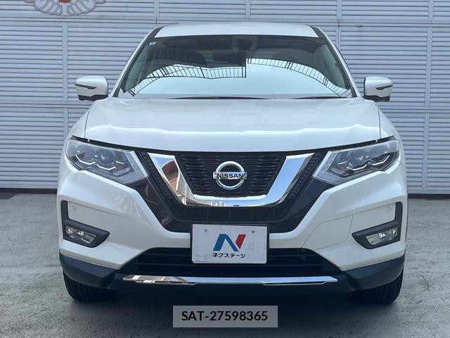 Nissan X-TRAIL 2018-06 8217136-14
