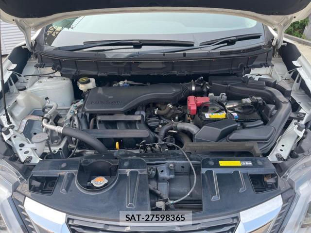 Nissan X-TRAIL 2018-06 8217136-18