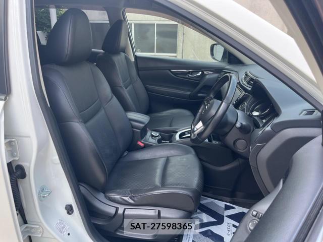 Nissan X-TRAIL 2018-06 8217136-8