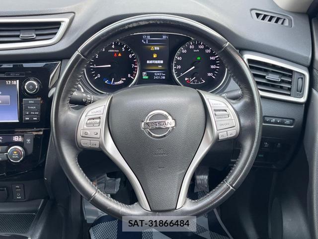 Nissan X-TRAIL 2015-12 8217137-11
