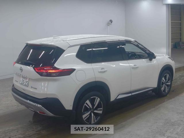 Nissan X-TRAIL 2025-07 8217412-1