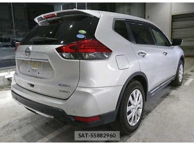 Nissan X-TRAIL 2020-05 8218022-1