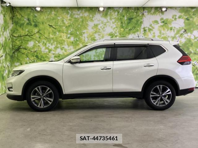 Nissan X-TRAIL 2019-05 8218481-1