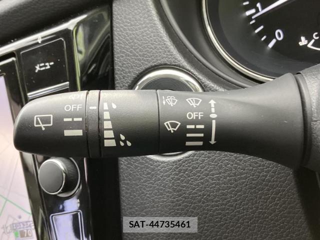 Nissan X-TRAIL 2019-05 8218481-15