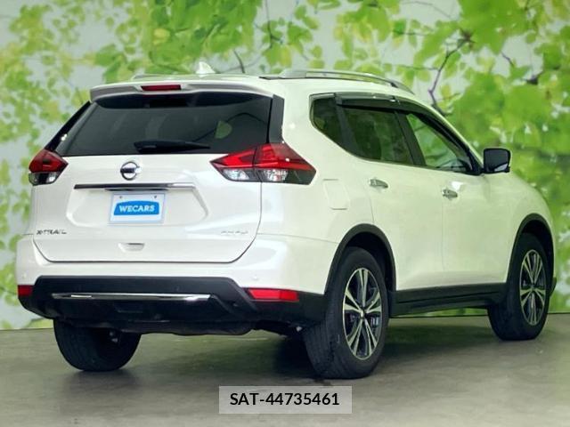 Nissan X-TRAIL 2019-05 8218481-2