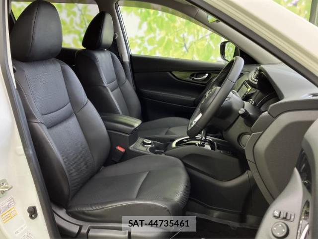 Nissan X-TRAIL 2019-05 8218481-3