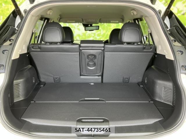 Nissan X-TRAIL 2019-05 8218481-7