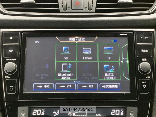 Nissan X-TRAIL 2019-05 8218481-9