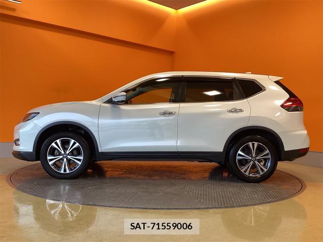 Nissan X-TRAIL 2019-08 8218678-8