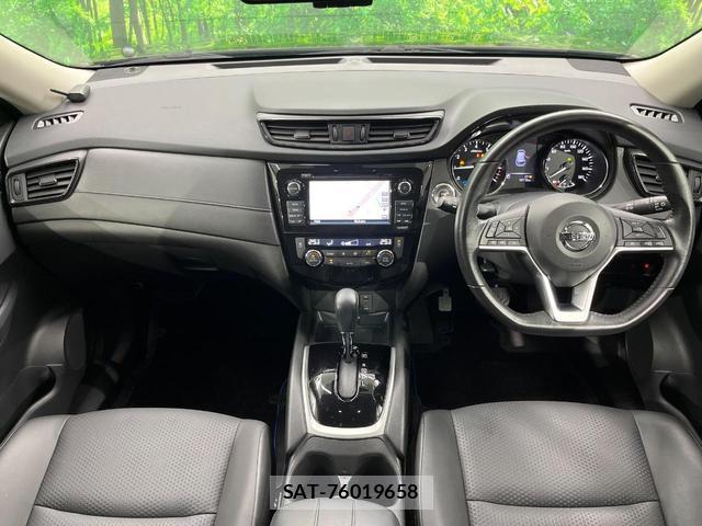 Nissan X-TRAIL 2018-06 8219076-1